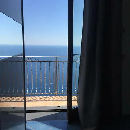 Carluccio's Stanza Privata Vista Mare Guest house