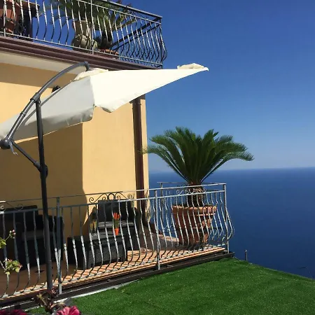 Carluccio's Stanza Privata Vista Mare Guest house Furore